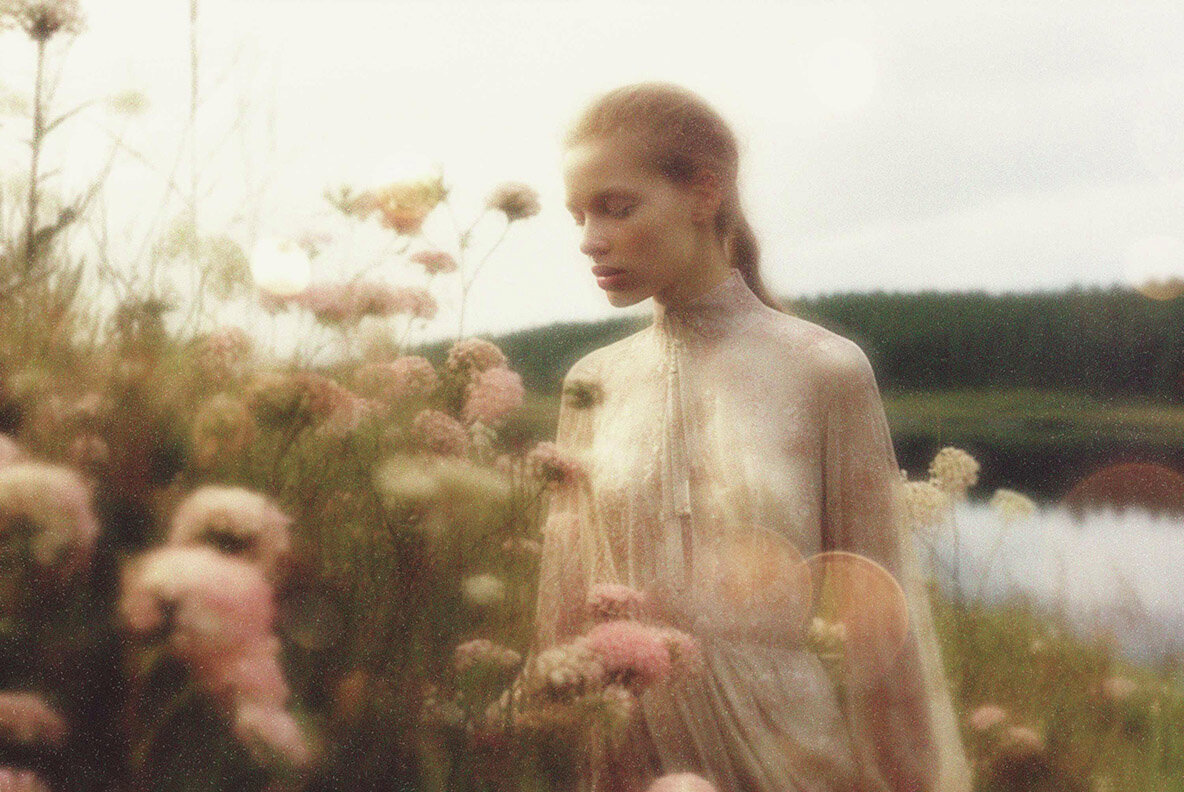 Dreamy Glow Photo Effect 2