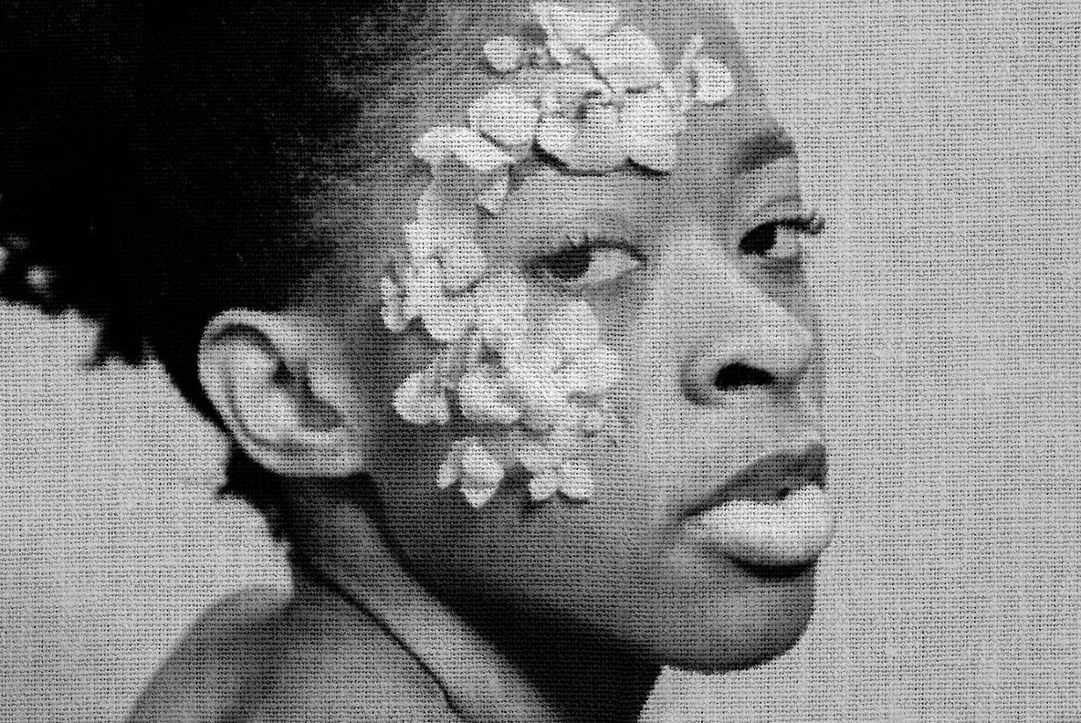 Painted Canvas Photo Effect 3