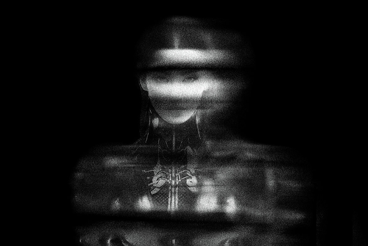 Sandstorm Distort Photo Effect 6