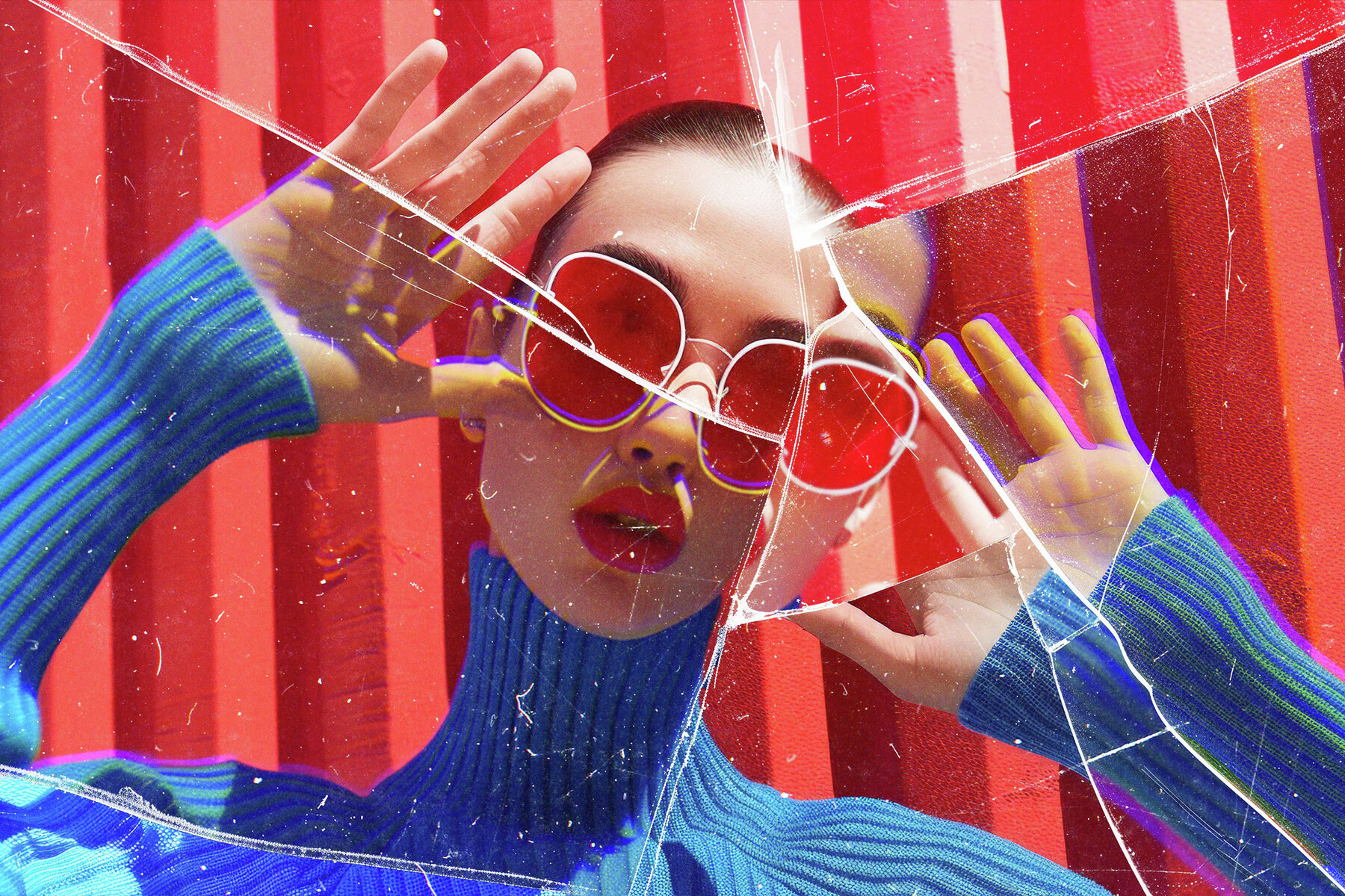 Glass Distortion Photo Effect 5