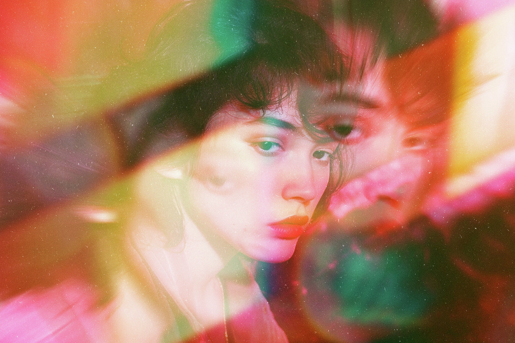 Prism Effect with Light Leak Overlays 6