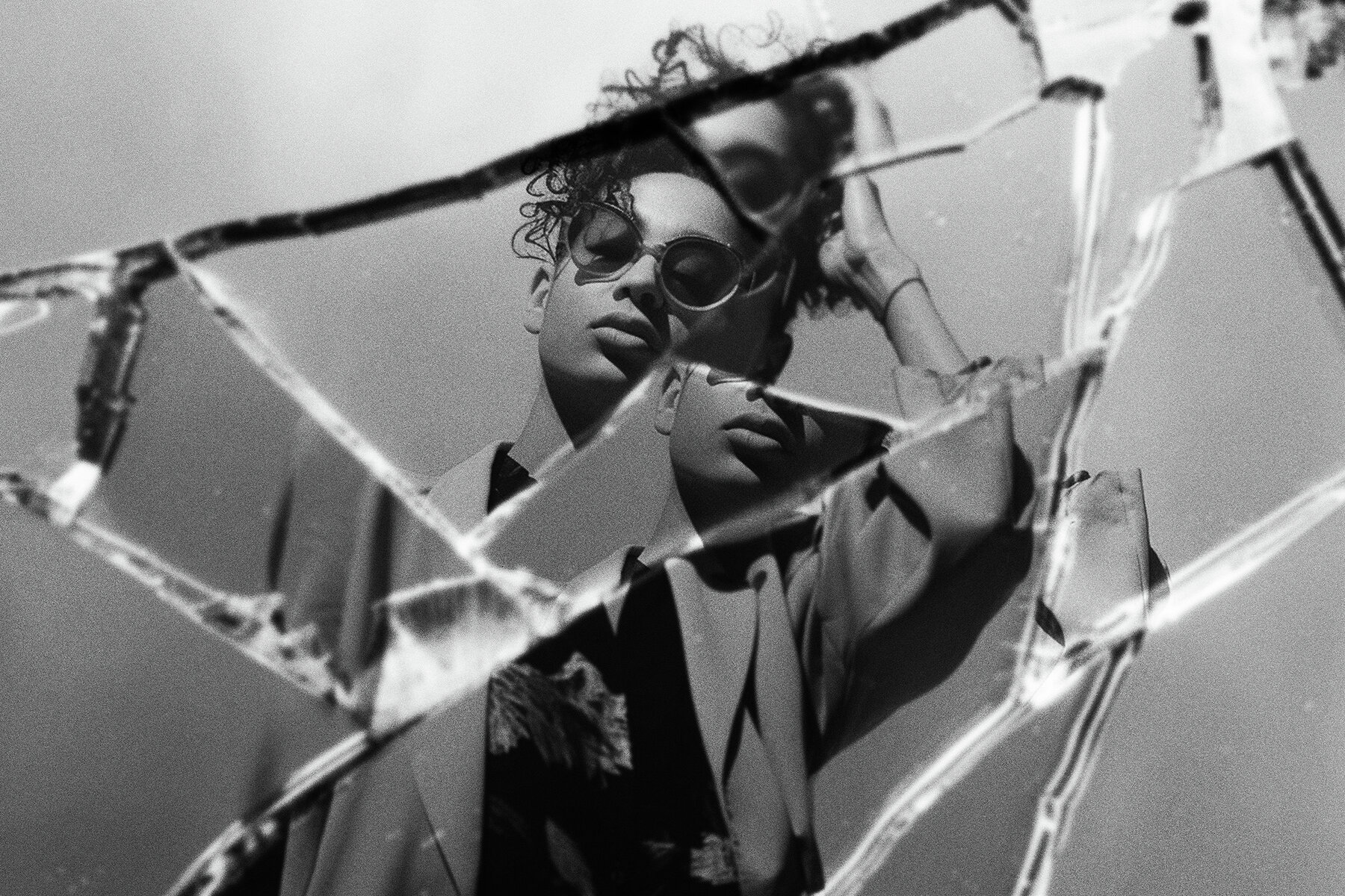 Fractured Mirror Photo Effect 5