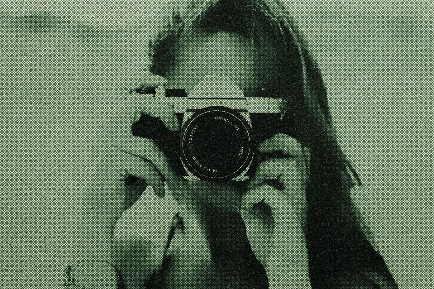 Old Vintage Halftone Photo Effect 4