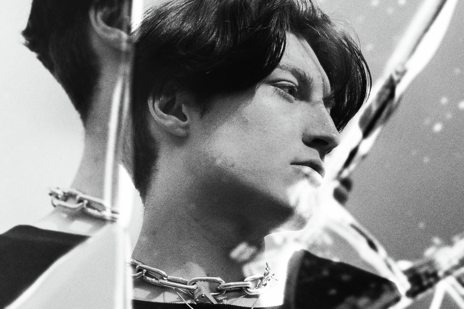 Shattered Mirror Photo Effect 7