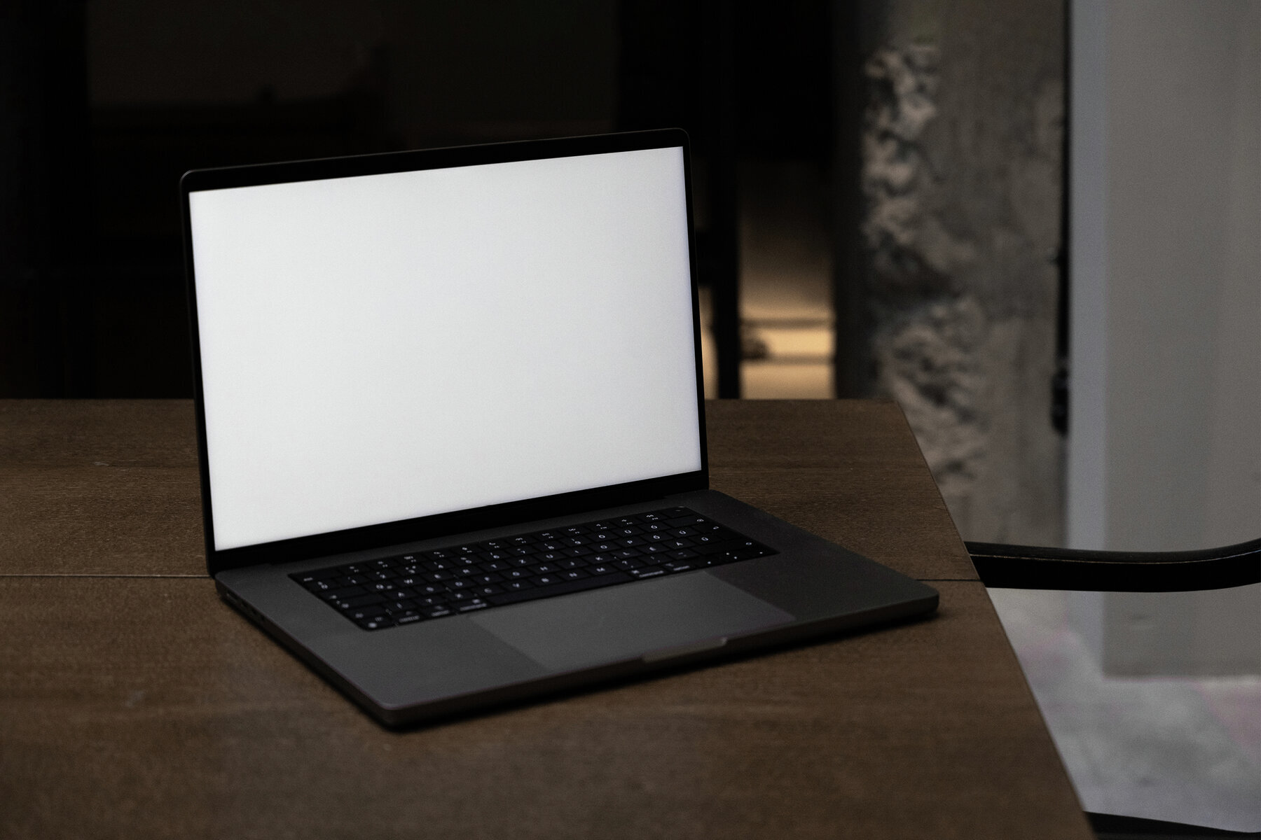 Macbook Pro Mockup S006 010 2