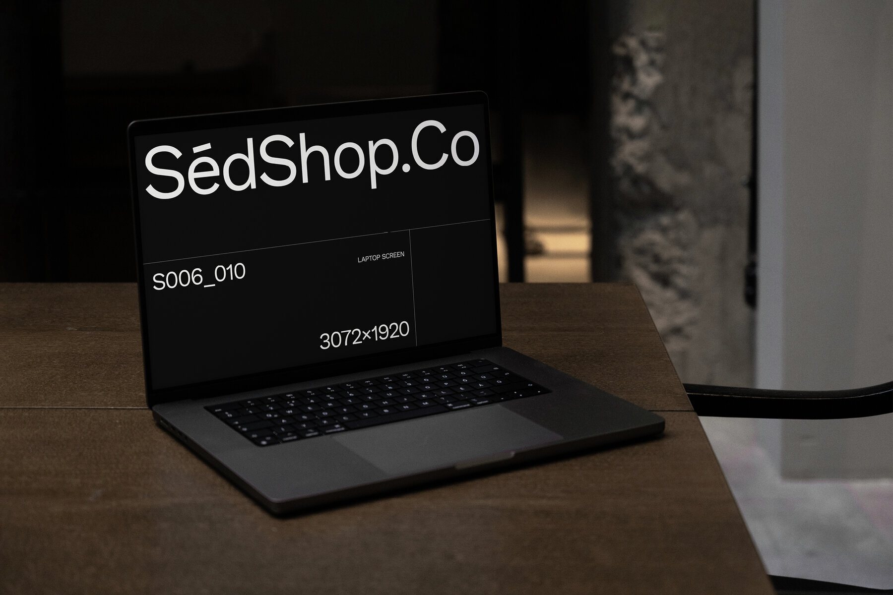 Macbook Pro Mockup S006 010 3