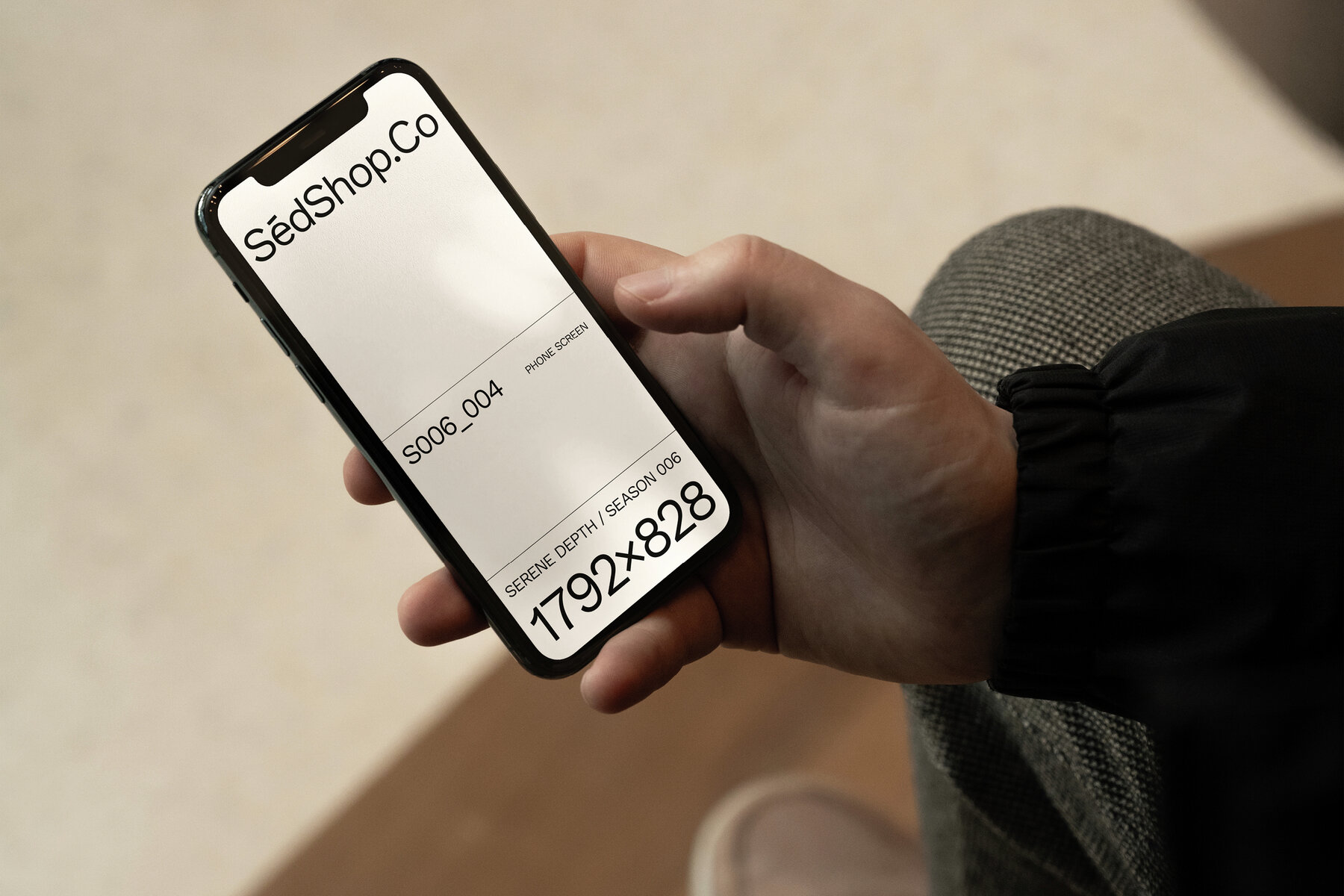 iPhone Mockup S006 004 4