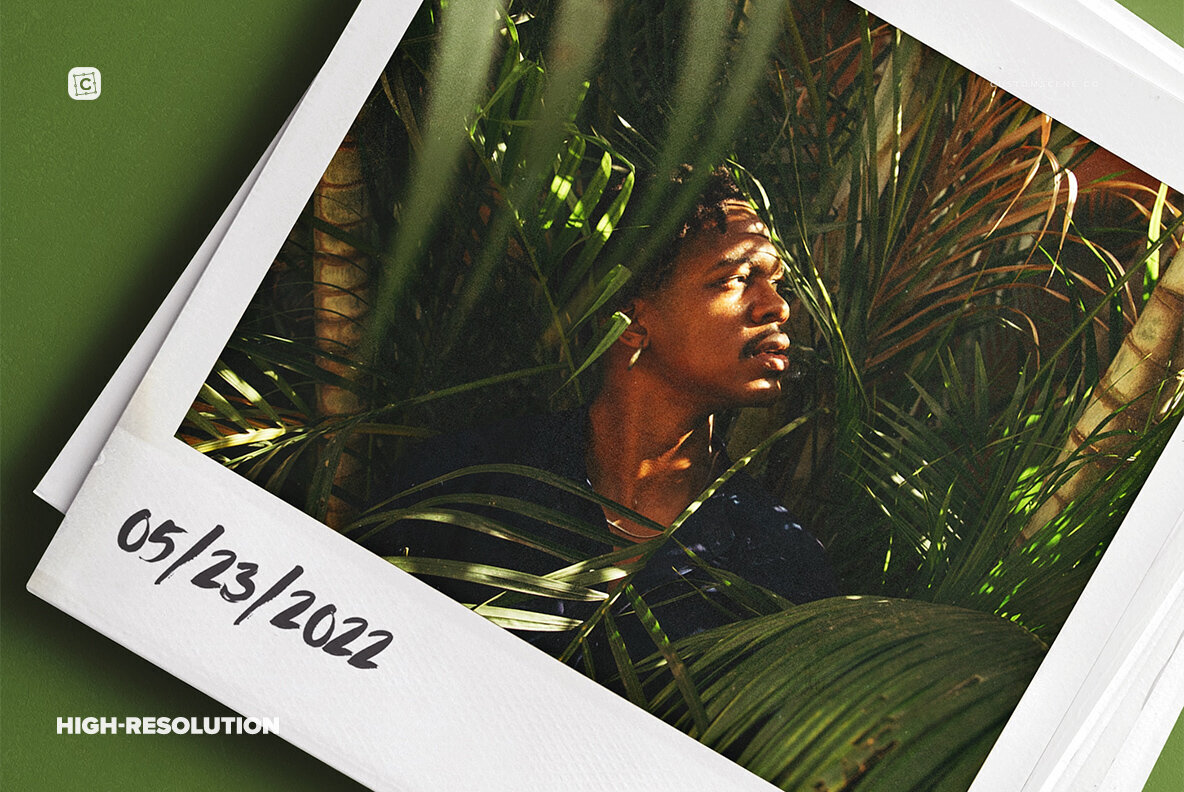 Instant Pictures Mockup Pile 3