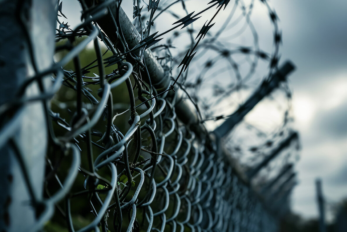 Barbed wire 10