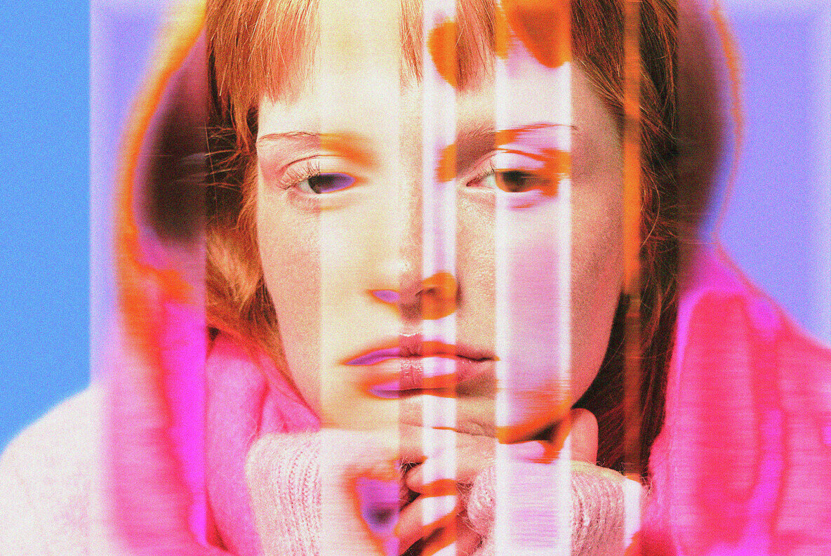 Color Streaks Distortion Photo Effect 7