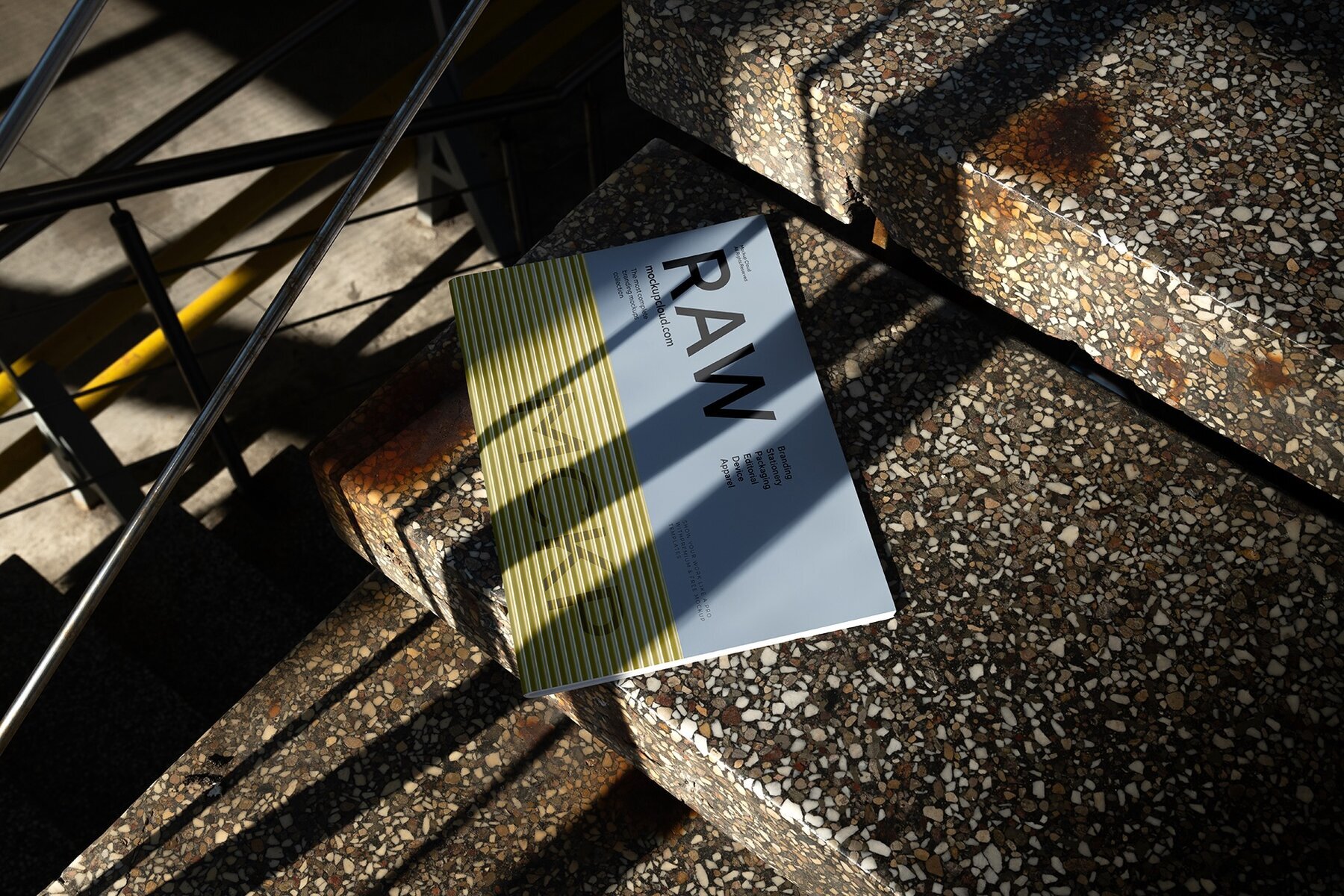 Brochure Mockups Kit   Raw Series 2