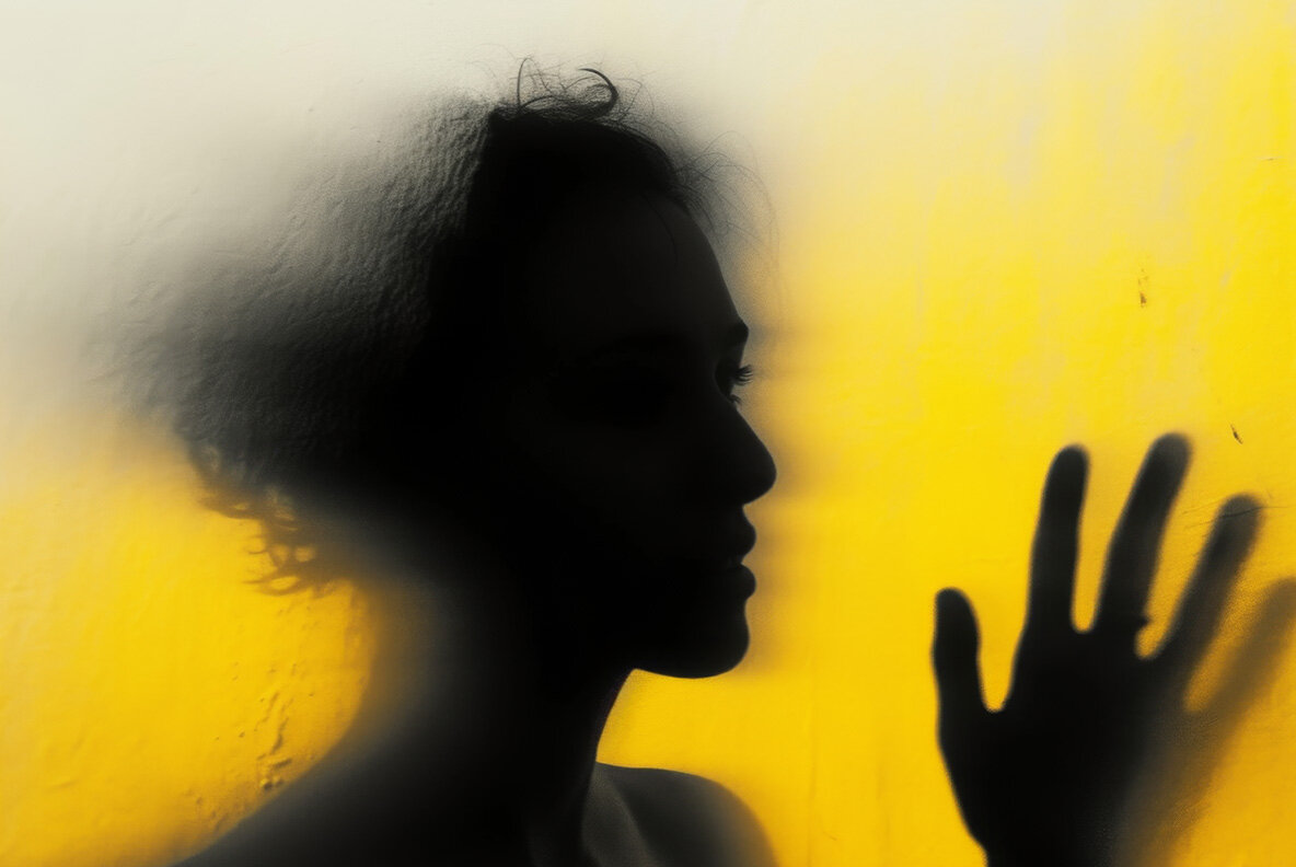 Blurred silhouettes 10