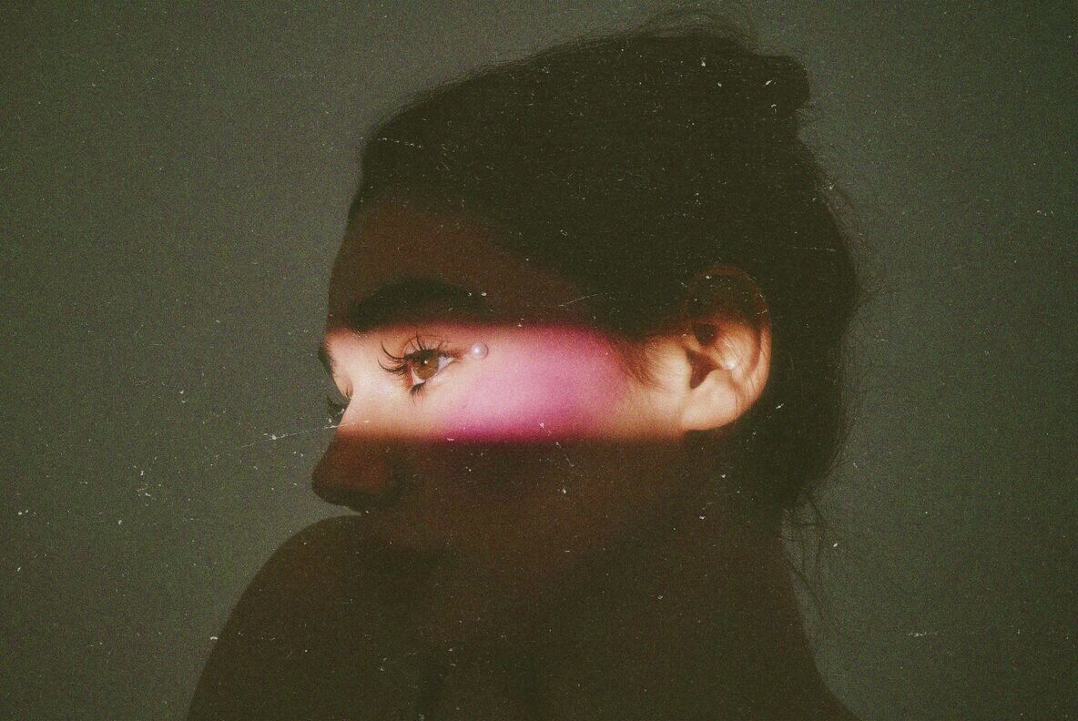 Soft Glow Cinematic Effect 7