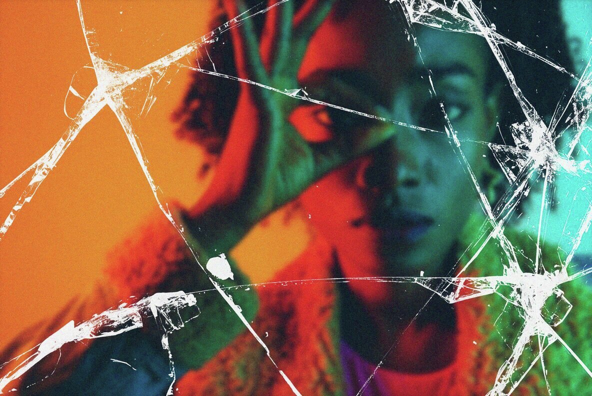 Cracked Glass Overlay Textures 5