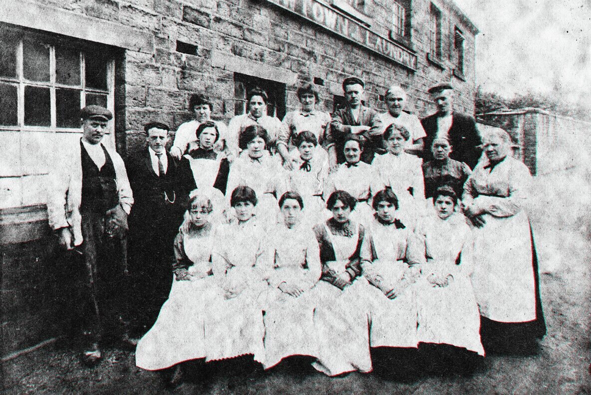 Vintage Paper Printer Design Effect 7