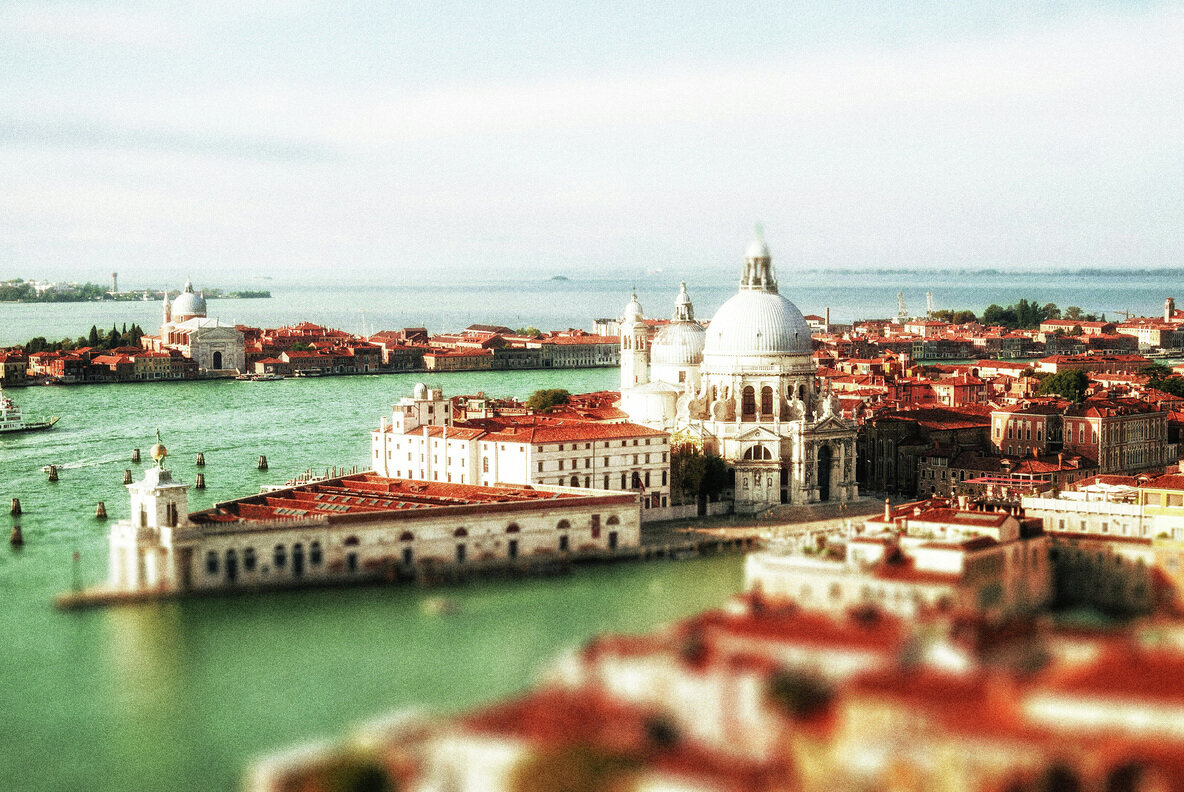 Tilt Shift Photo Effect 6