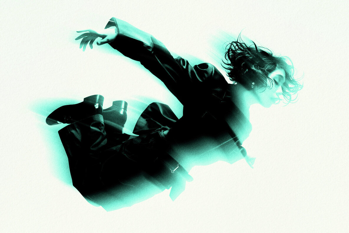 Aura Leak Blur Photo Effect 3