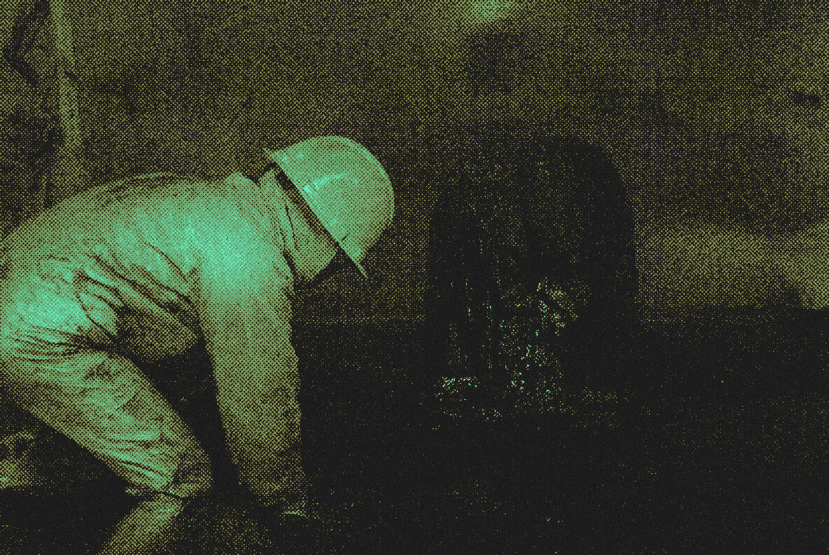 Halftone Grunge Photo Effect 5