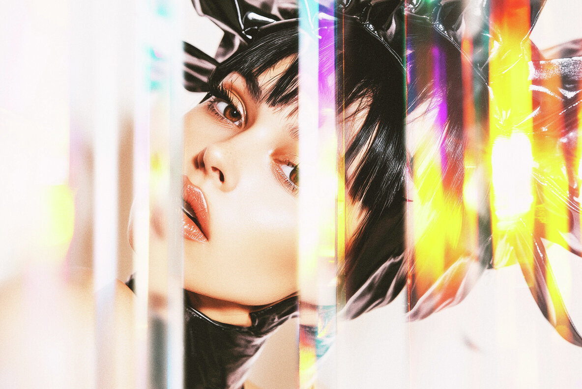 Prismatic Photo Template 4