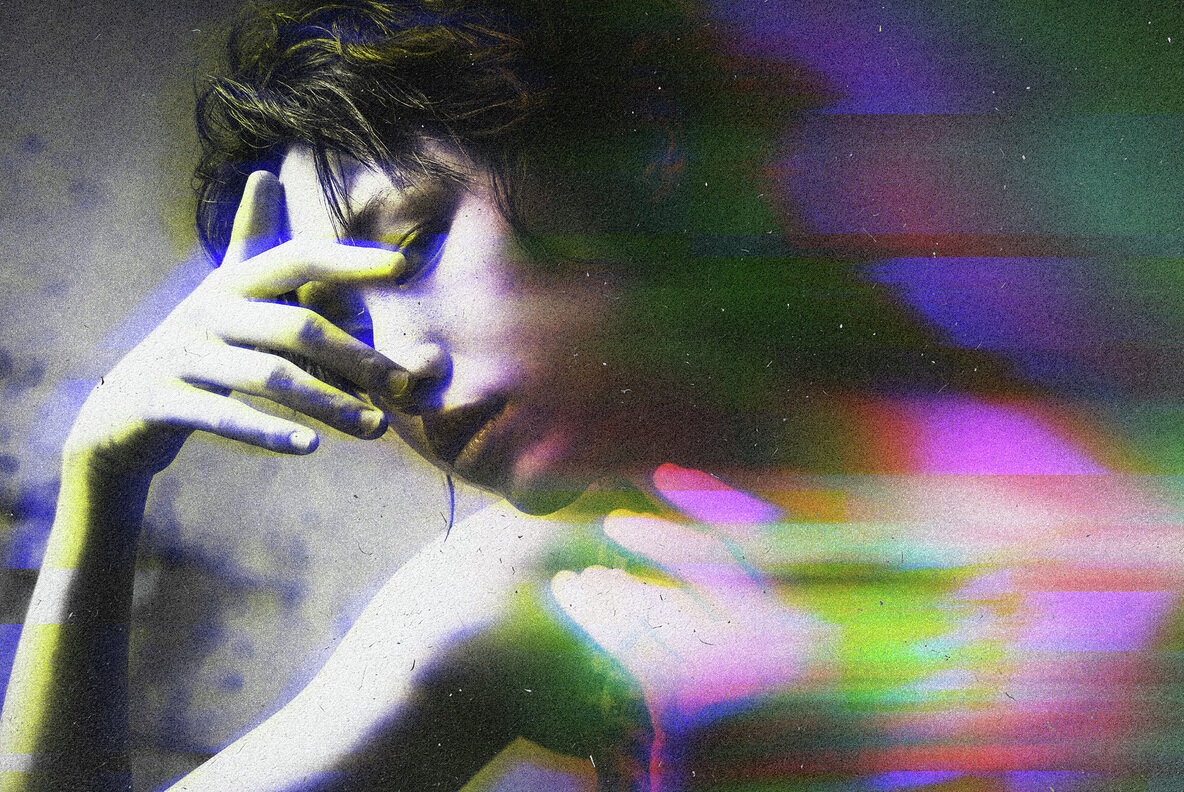 Blur Glitch Photo Effect 3