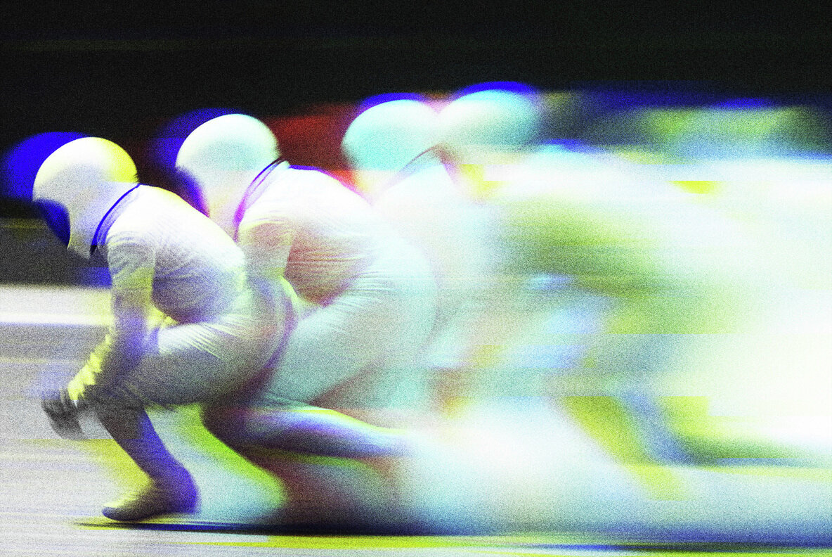 Blurred Glitch Photo Effect 3