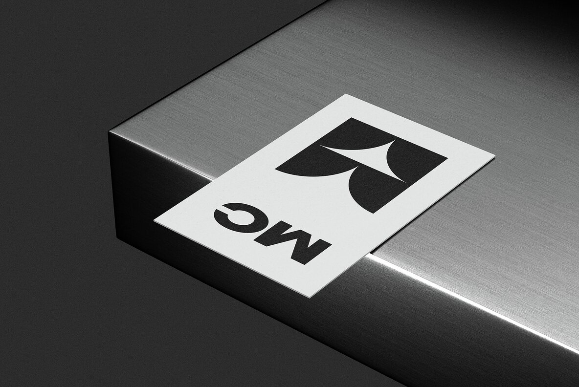 85x55mm Business Card Mockup 5