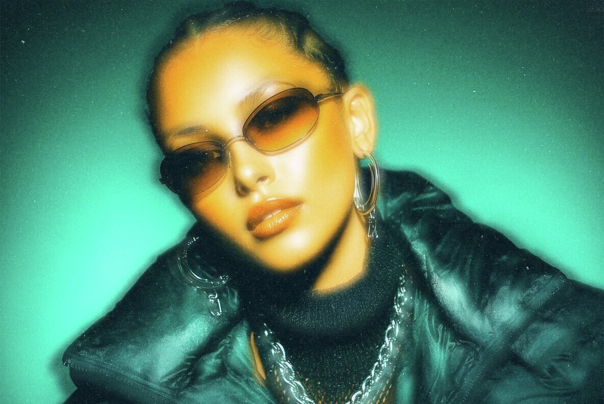 Grainy Glow Photo Effect 7