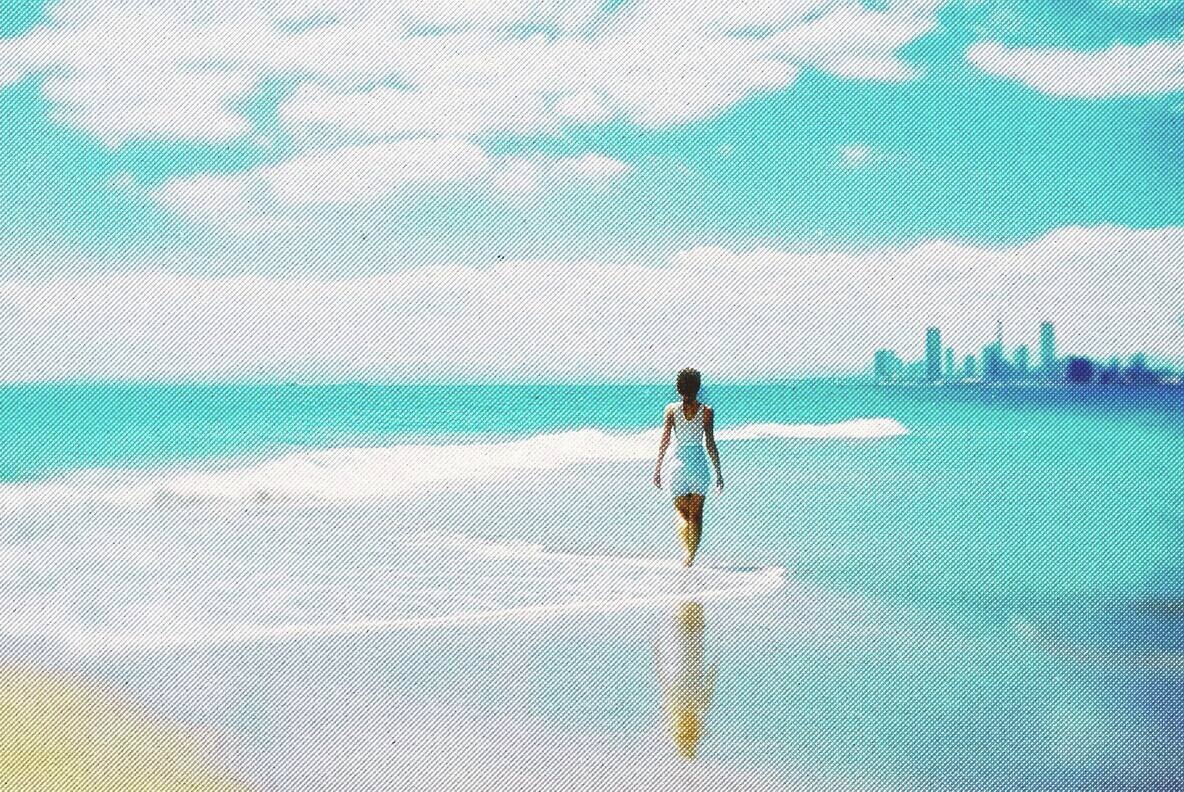 Glowing Halftone Photo Effect 3