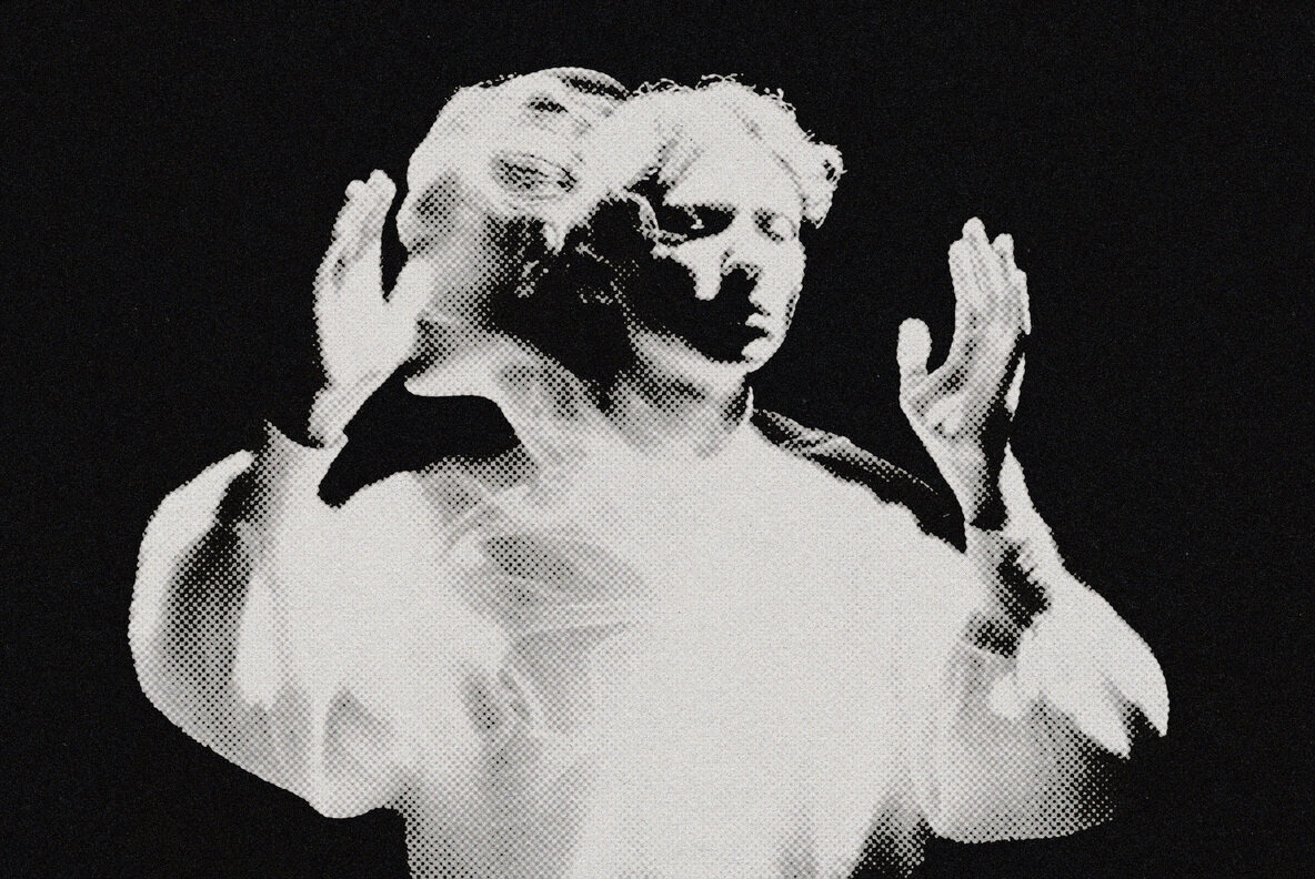 Monochromatic Halftone Photo Effect 3