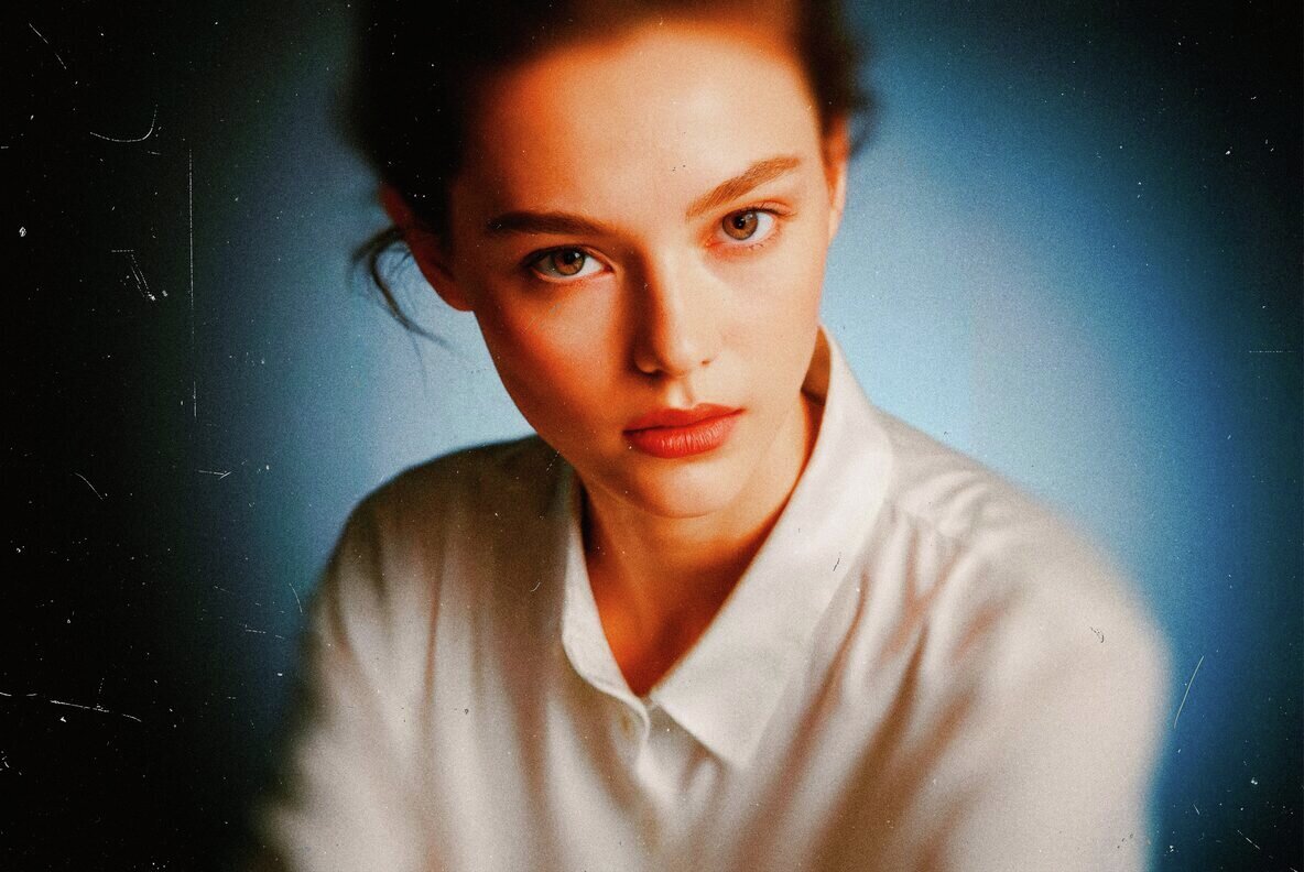 Soft Cinematic Photo Effect 3