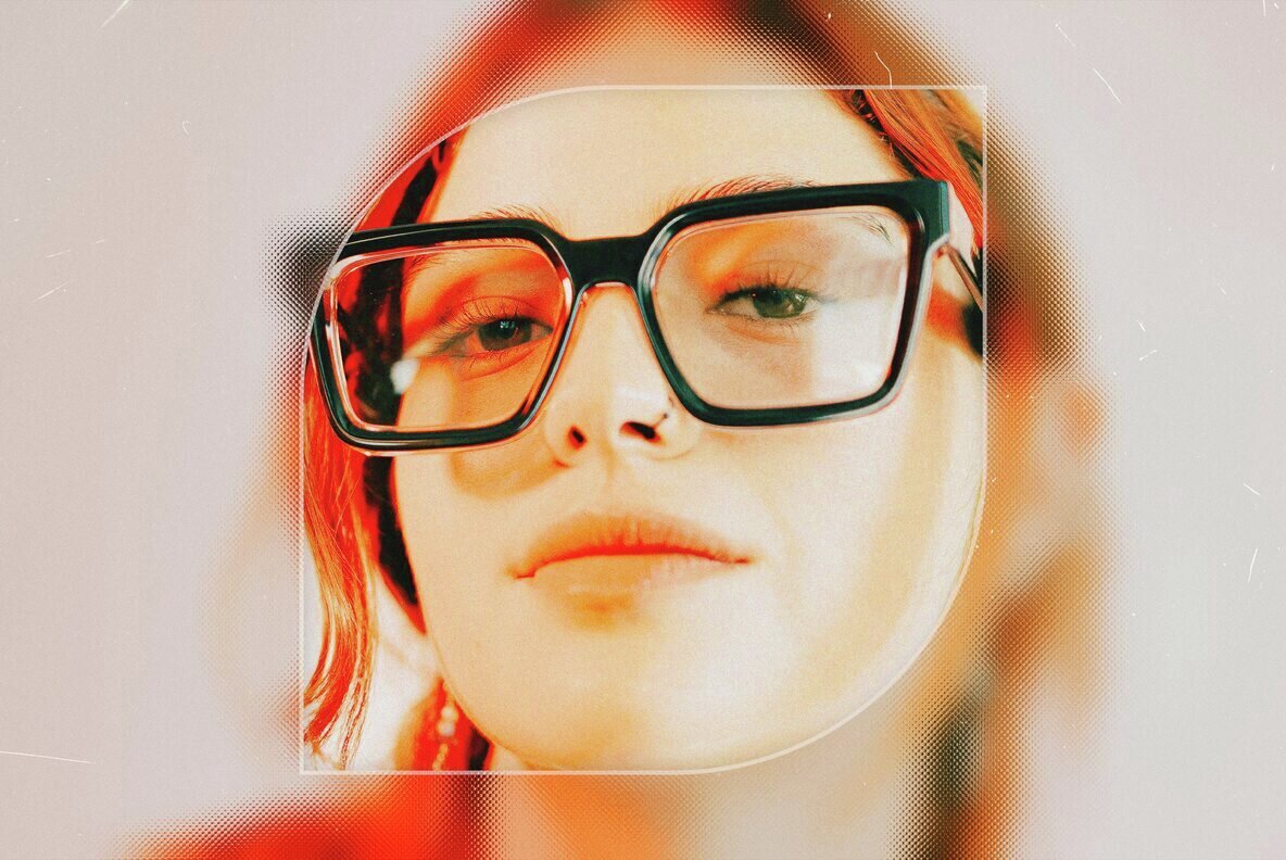 Glass Cutout Photo Effect 3