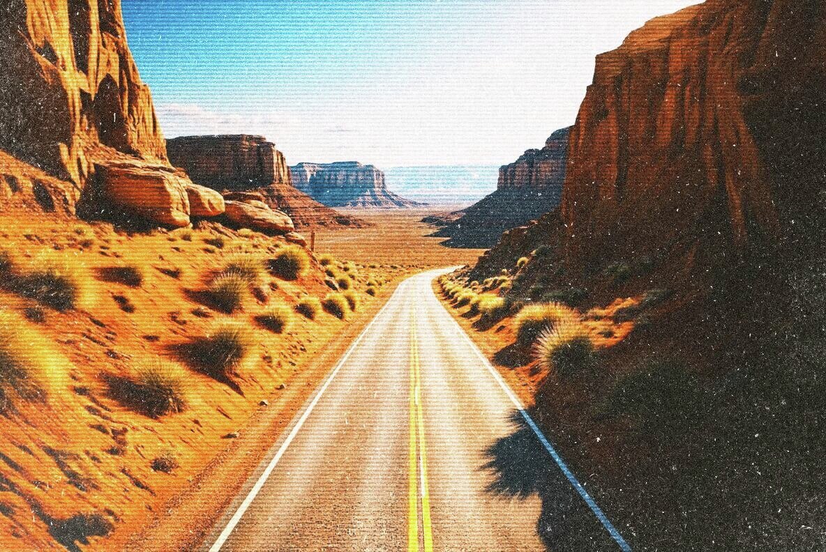 Vintage Postcard Halftone Effect 3