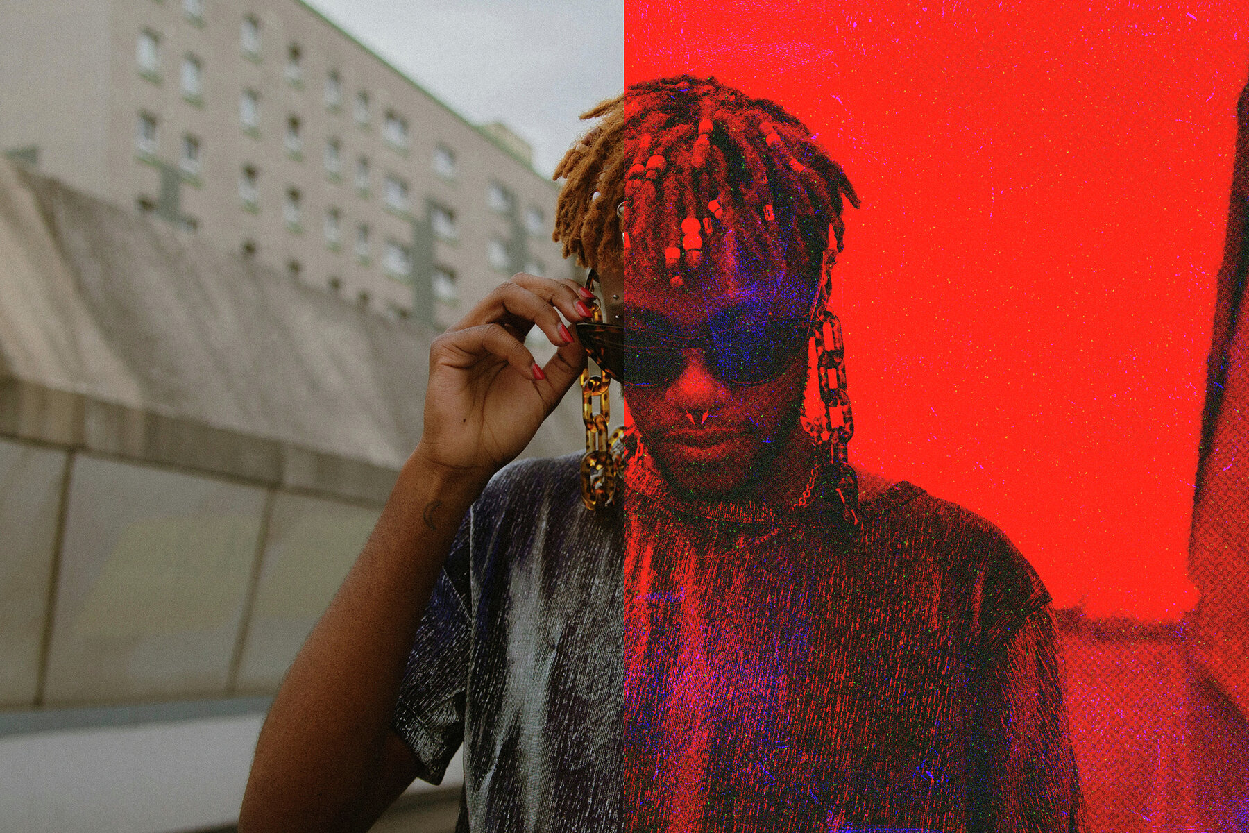 Red Gritty Halftone Image Effect Mockup 7