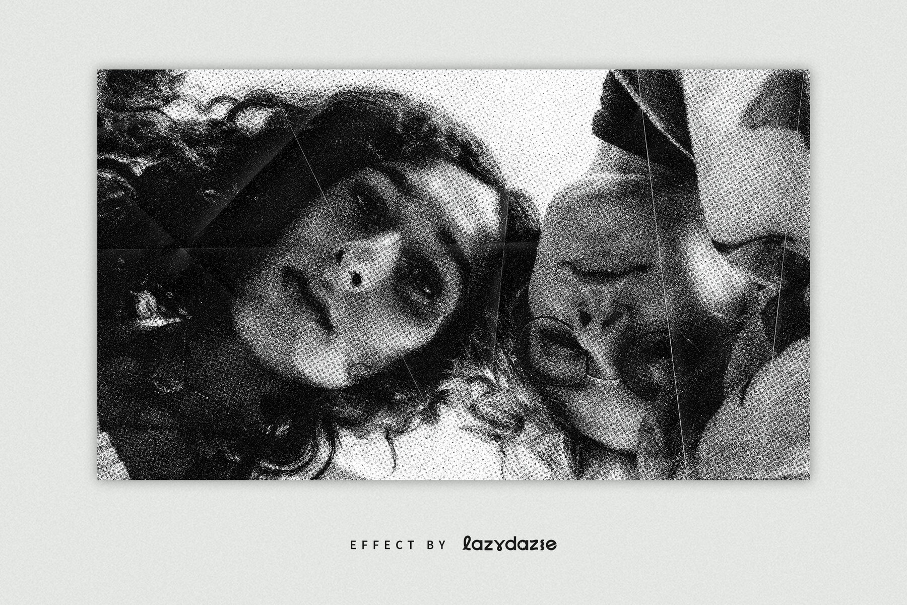 Halftone Grunge Image Effect Mockup 5