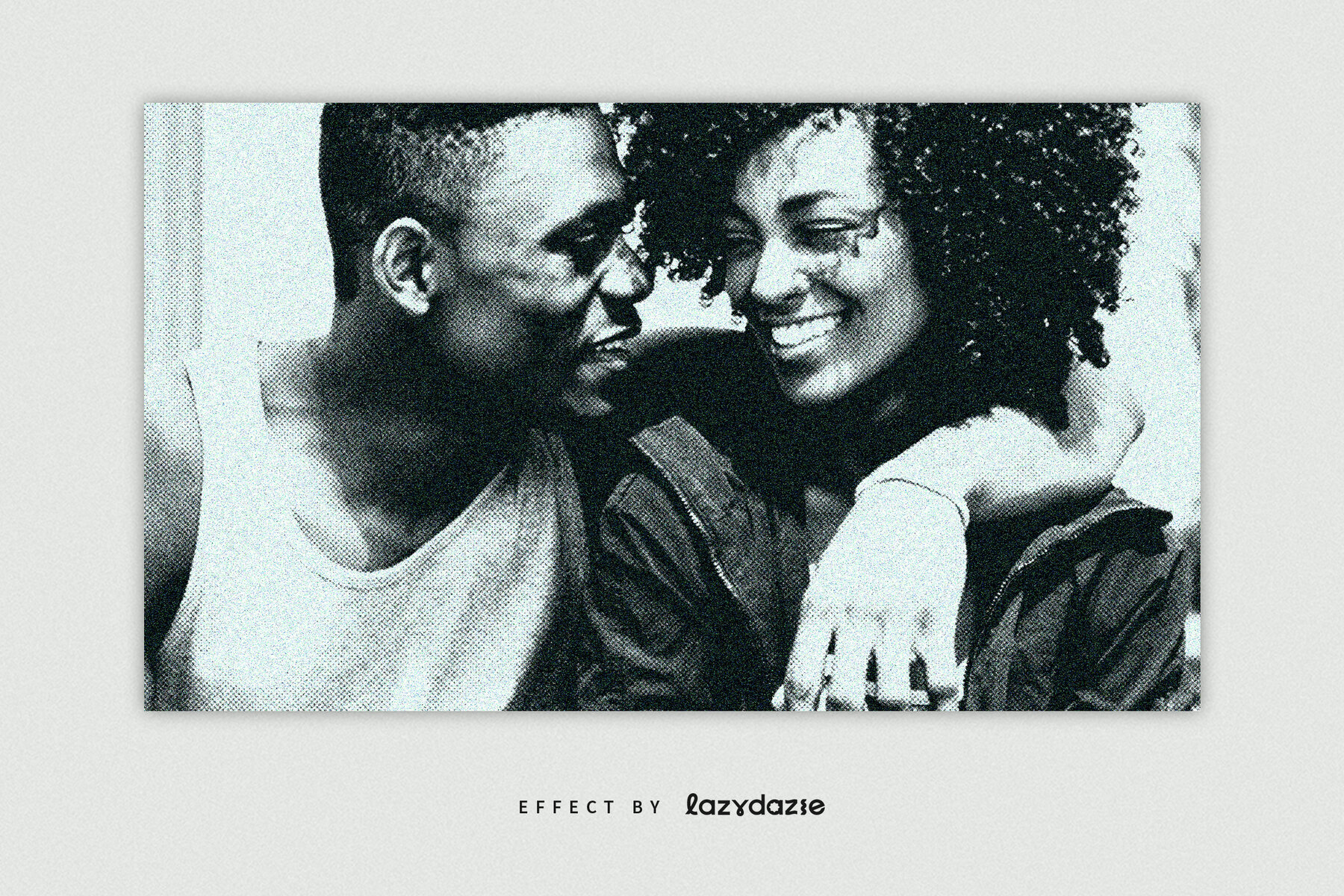 Halftone Grunge Image Effect Mockup 5