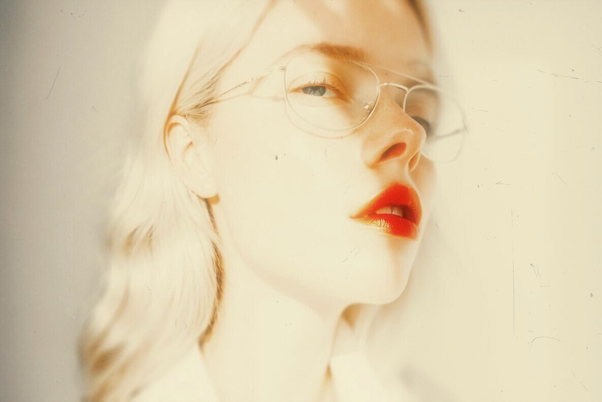 Soft Cinematic Glow Photo Effect 3