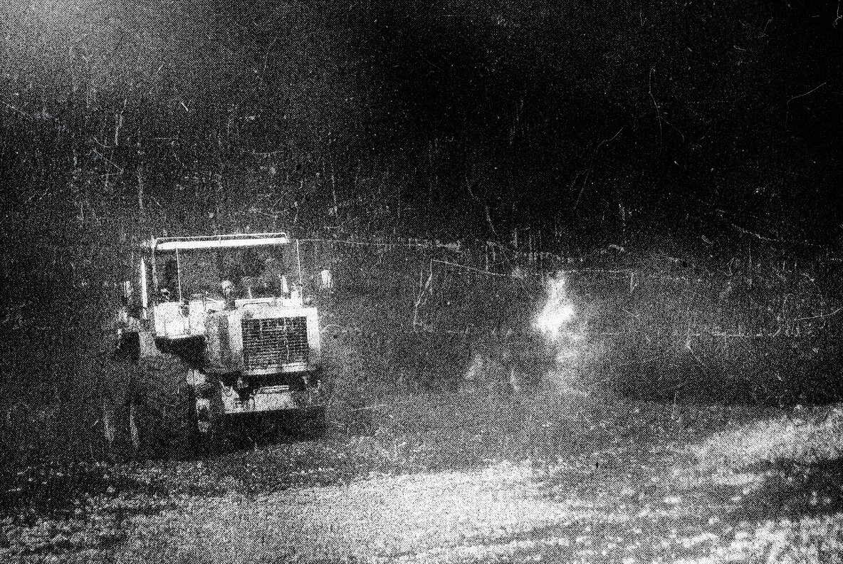 Grunge Riso Photo Effect 7