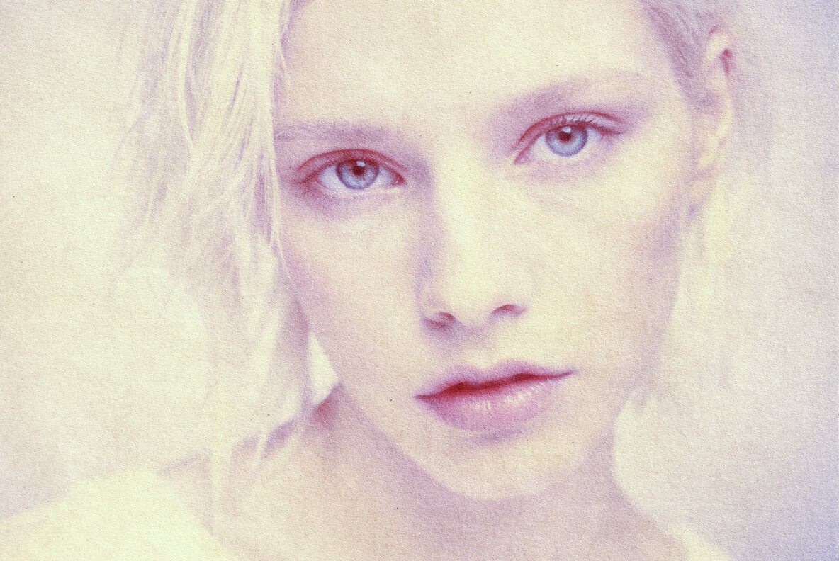 Pastel Glow Photo Effect 3