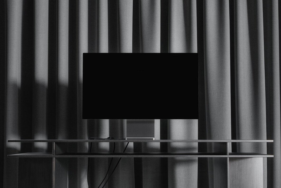 Pro Display XDR   3 3