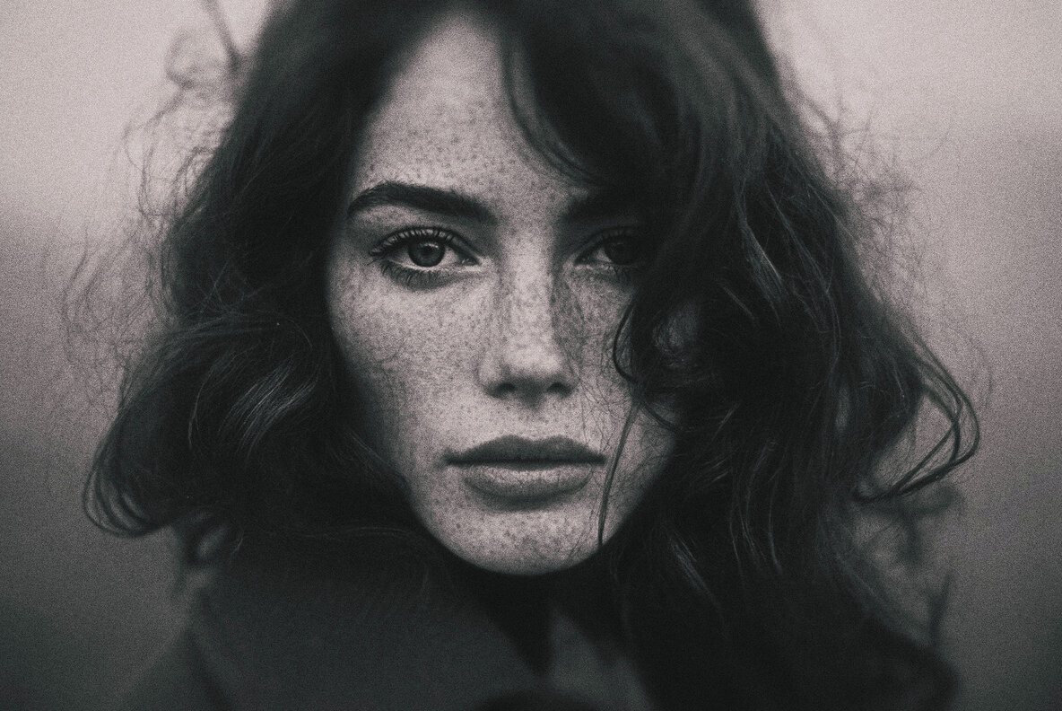 Grain Cinematic Photo Effect 5