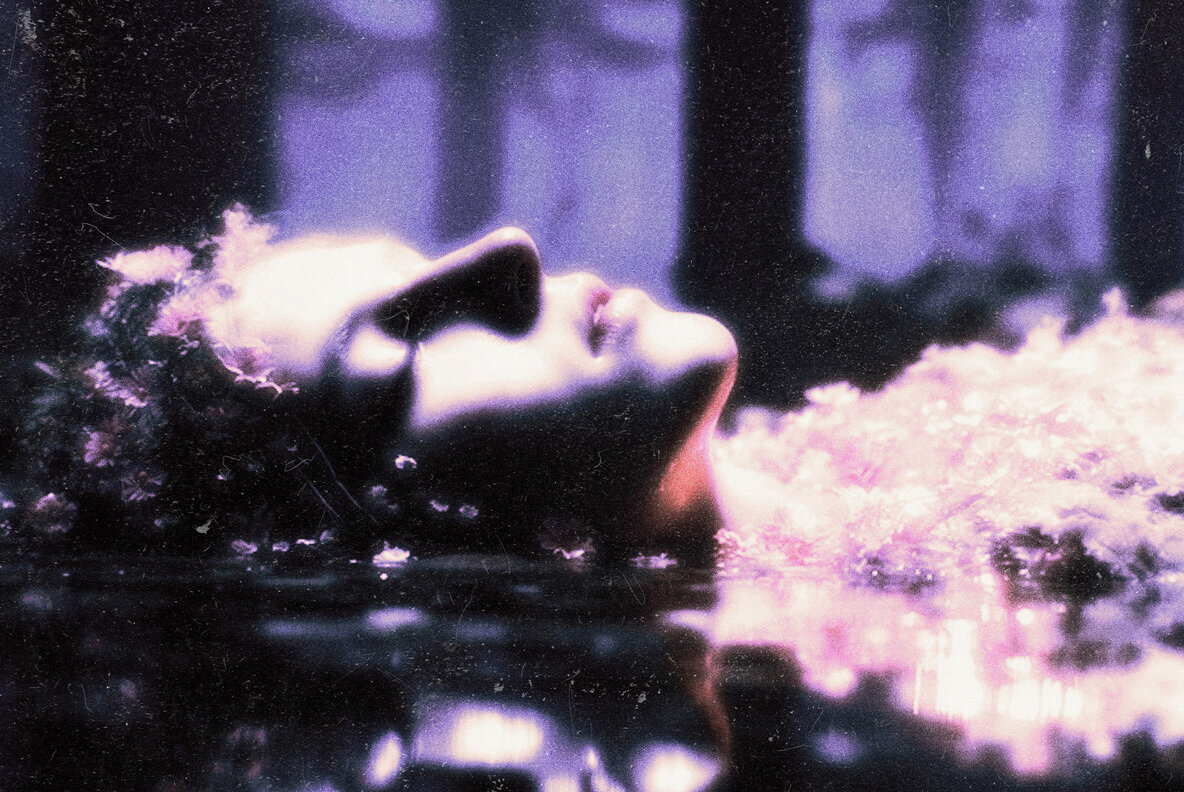 Purple Grain Glow Effect 3