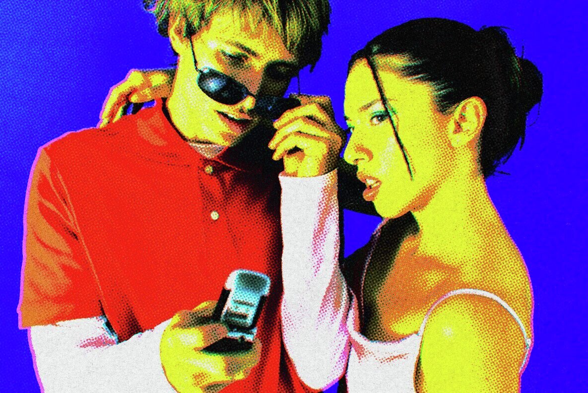 Printed Dots Magazine Photo Effect 3