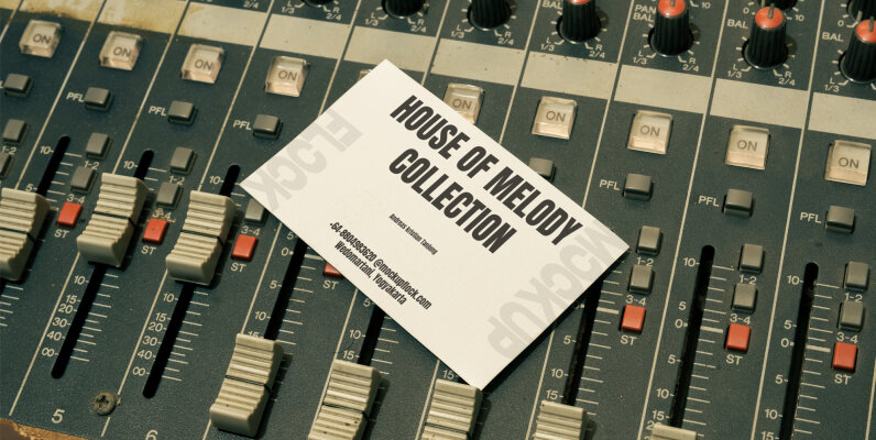 HOM Business Card 17 Mockup