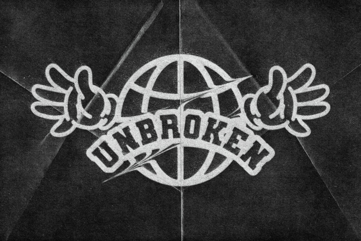 Worn Print Text and Logo Effect 4