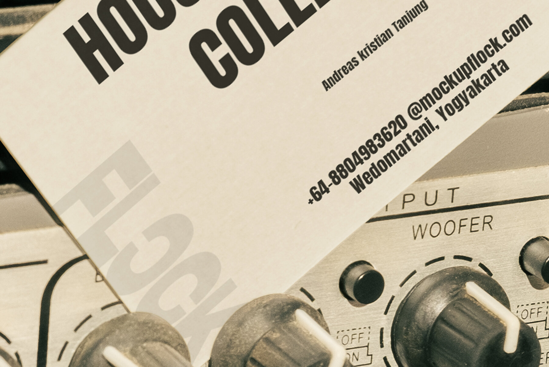 HOM Business Card 15 Mockup 4