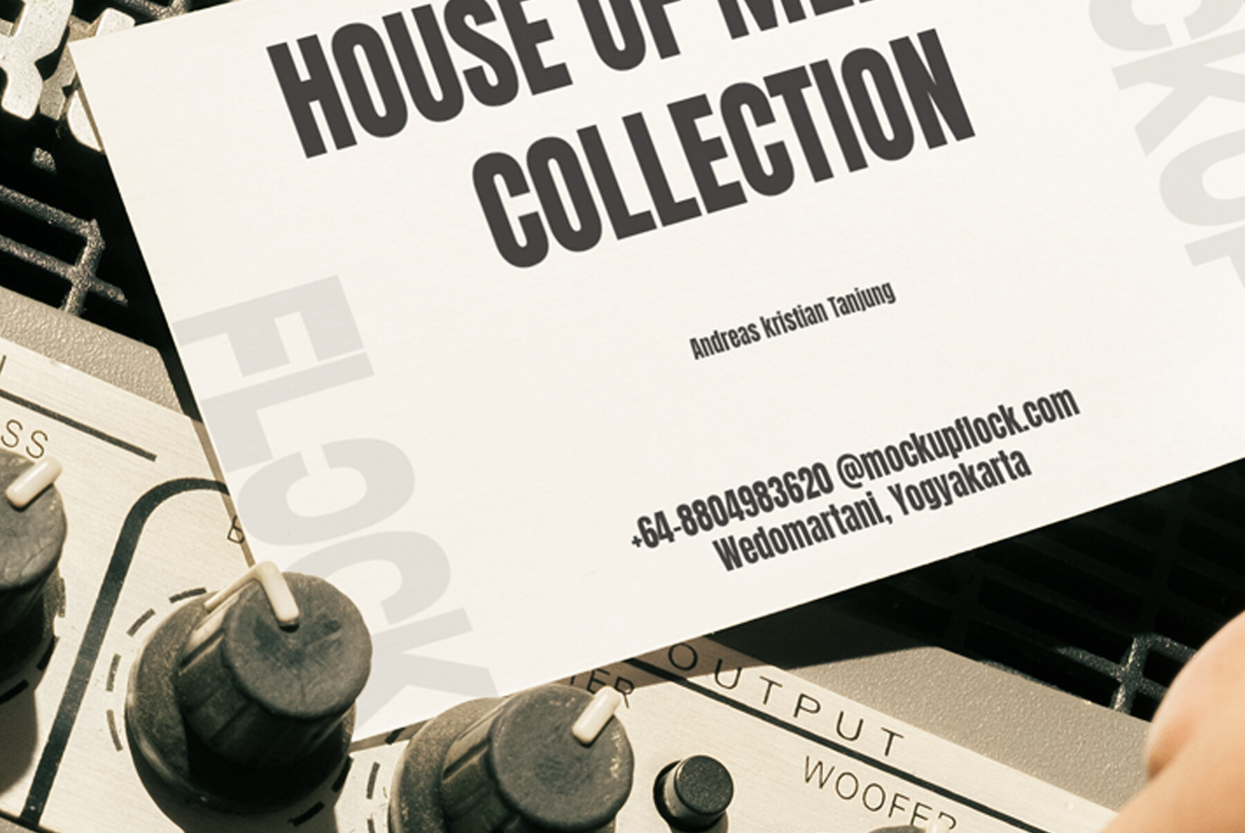 HOM Business Card 14 Mockup 4