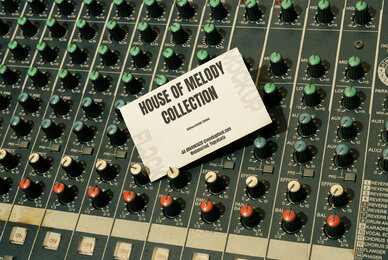 HOM Business Card 08 Mockup