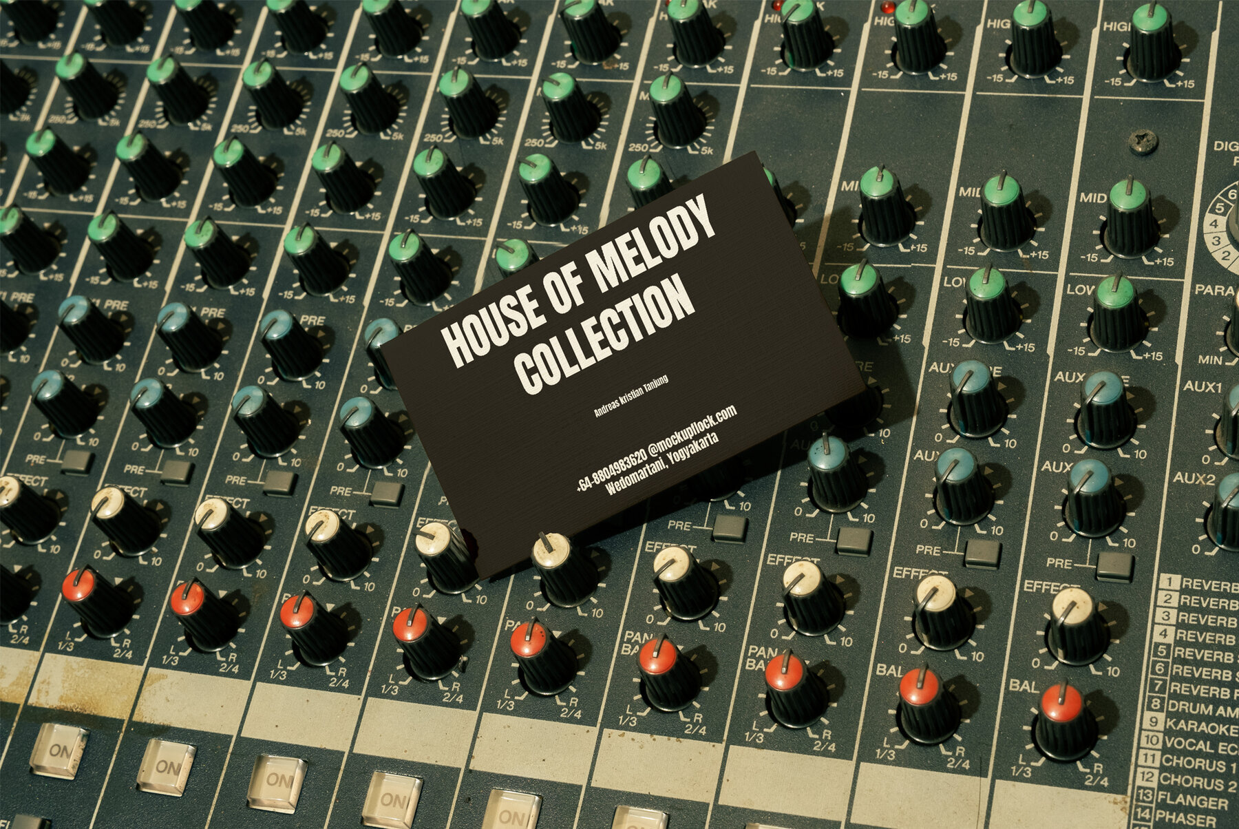 HOM Business Card 08 Mockup 3