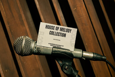 HOM Business Card 03 Mockup