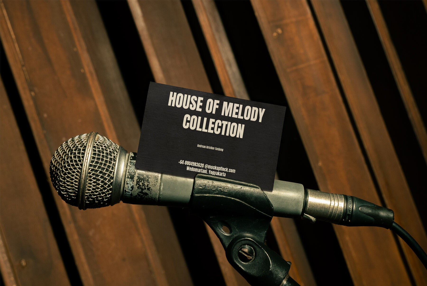 HOM Business Card 03 Mockup 3